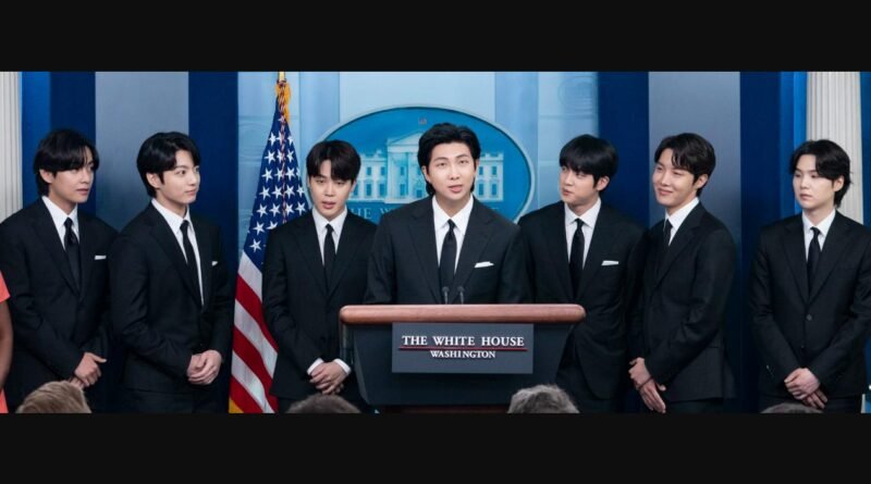 Integrantes do BTS durante conferência na Casa Branca