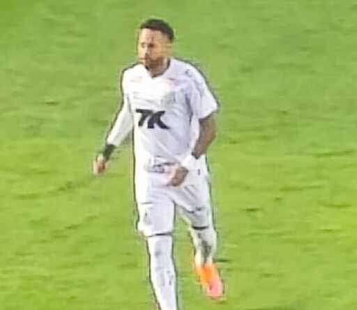 Neymar em campo pelo Santos